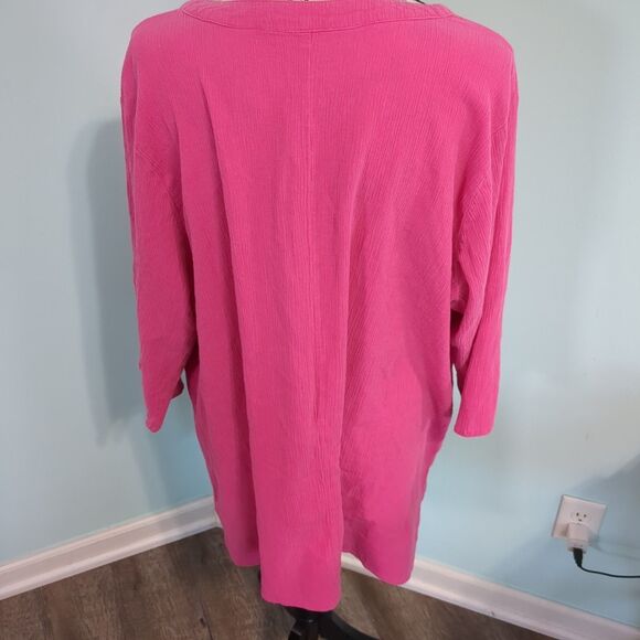 Woman Within pink 2x 26/28 V Neck Top Plus Lightweight Flowy Soft Plus Size - Picture 2 of 6